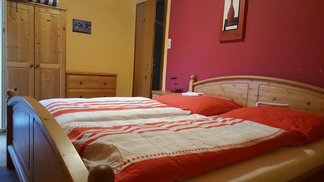 Wohnung 2 Mit Balkon- Haus Annegrete Esens Exteriér fotografie