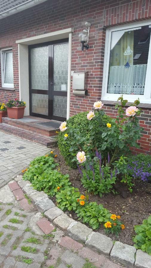 Wohnung 2 Mit Balkon- Haus Annegrete Esens Exteriér fotografie